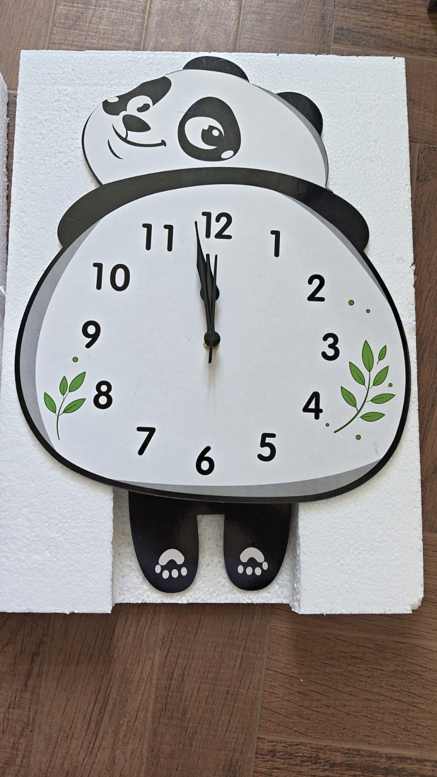 Moving Legs Panda Wall Clock